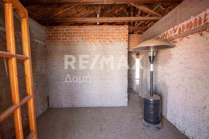 Image No.43-6 Bed Property for sale