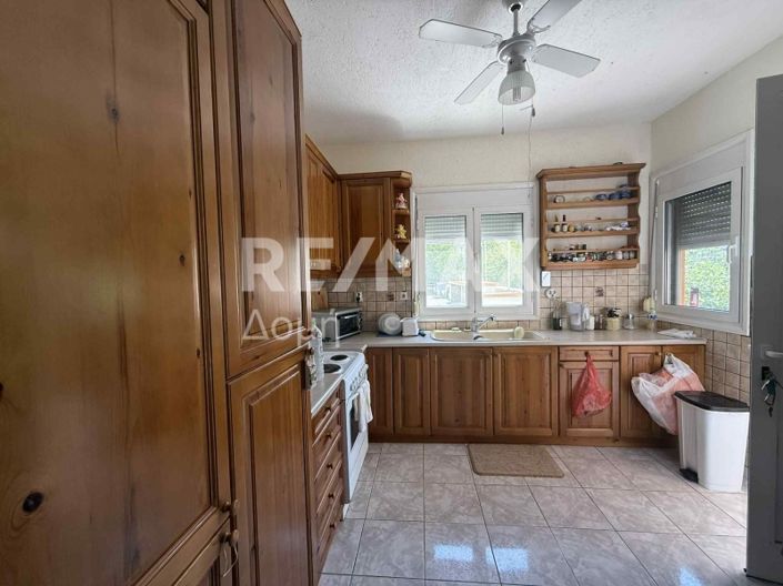 Image No.19-3 Bed Maisonette for sale