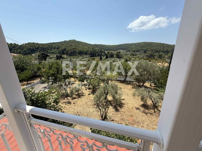 Image No.31-3 Bed Maisonette for sale