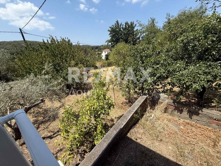 Image No.8-3 Bed Maisonette for sale