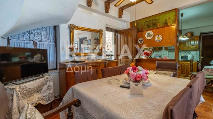 Image No.5-2 Bed House for sale