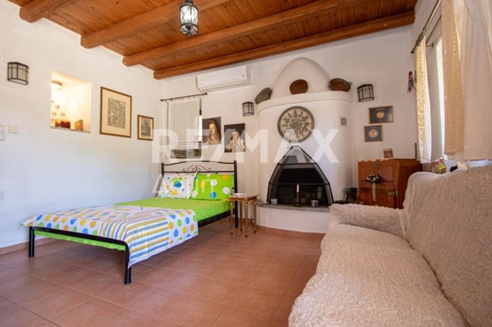 Image No.22-6 Bed Apartment for sale