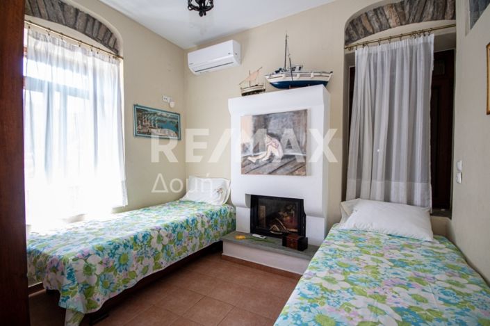 Image No.44-6 Bed Apartment for sale