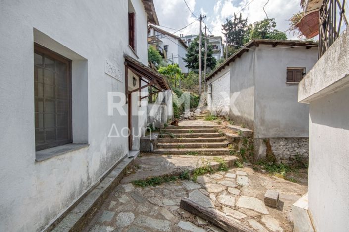 Image No.22-5 Bed House for sale