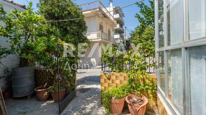 Image No.28-4 Bed Property for sale