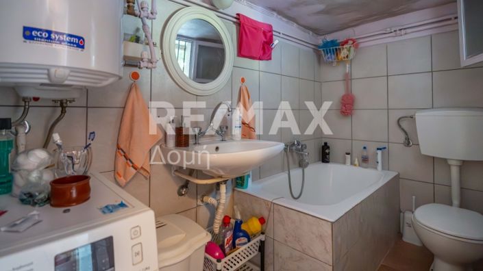 Image No.40-4 Bed Property for sale