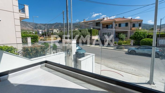 Image No.22-2 Bed Maisonette for sale