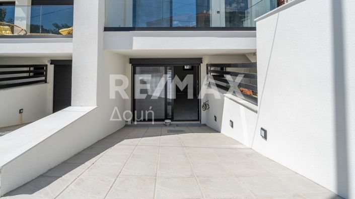 Image No.28-2 Bed Maisonette for sale