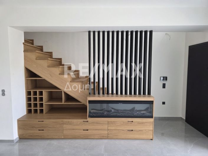 Image No.6-2 Bed Maisonette for sale