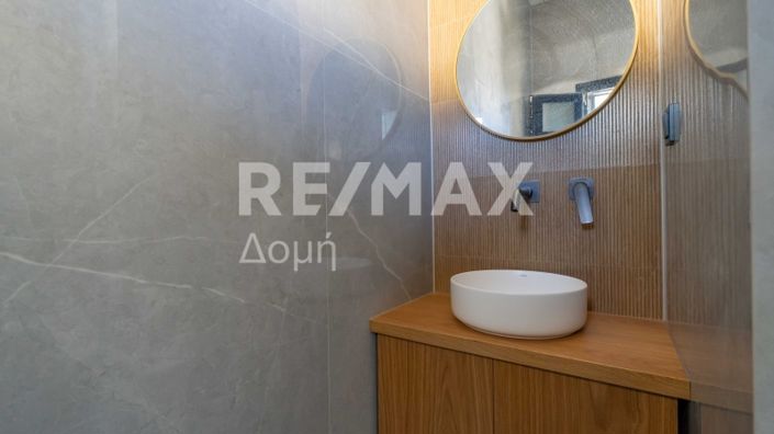 Image No.11-2 Bed Maisonette for sale