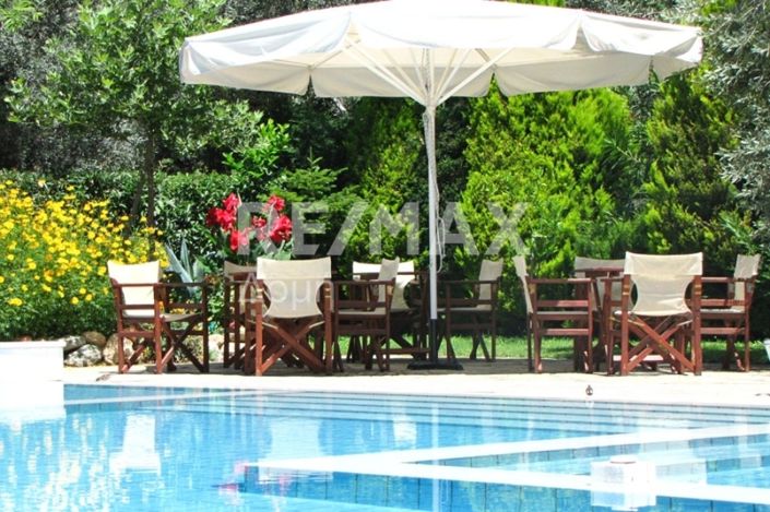 Image No.4-10 Bed Hotel for sale