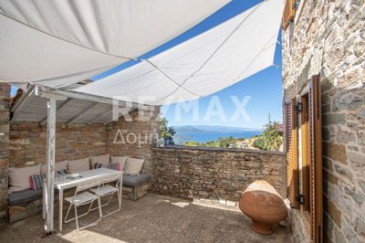 1 - Magnésie, Maison