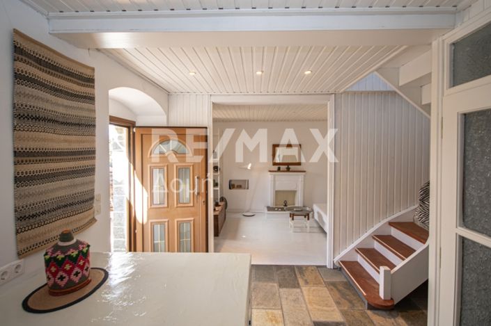 Image No.13-2 Bed House for sale