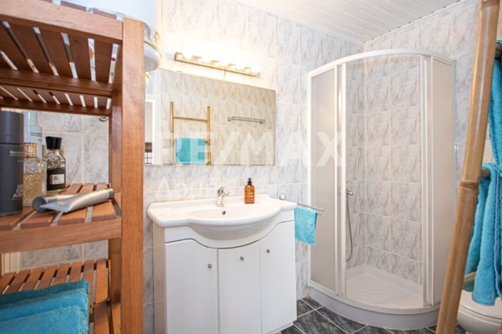 Image No.15-2 Bed House for sale