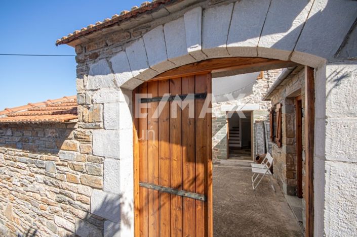 Image No.34-2 Bed House for sale