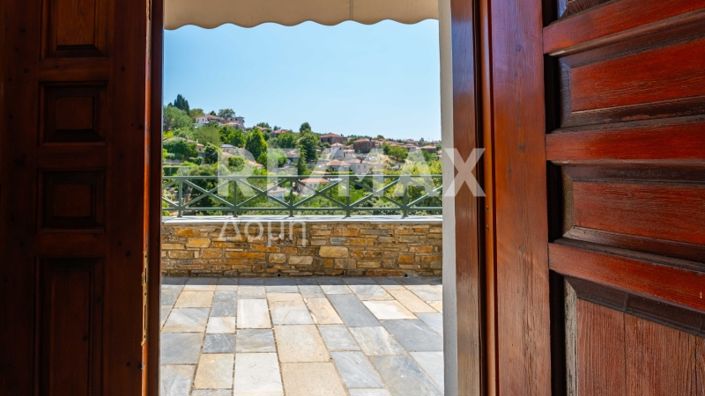 Image No.39-3 Bed Maisonette for sale