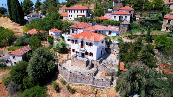 Image No.42-3 Bed Maisonette for sale