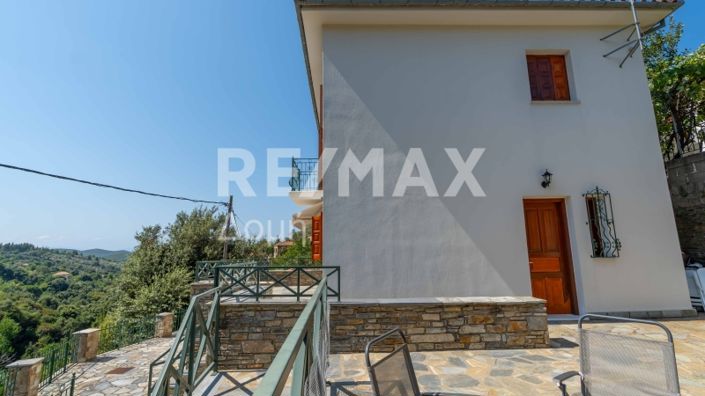 Image No.7-3 Bed Maisonette for sale