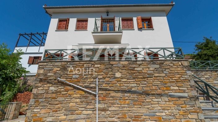 Image No.9-3 Bed Maisonette for sale