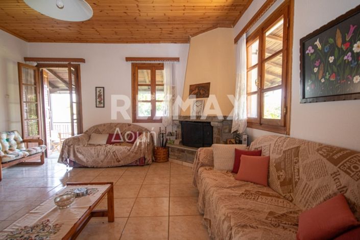 Image No.11-3 Bed House for sale