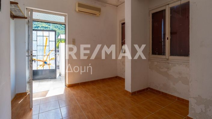 Image No.10-11 Bed Property for sale