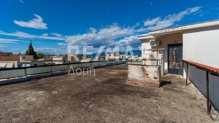 Image No.26-11 Bed Property for sale