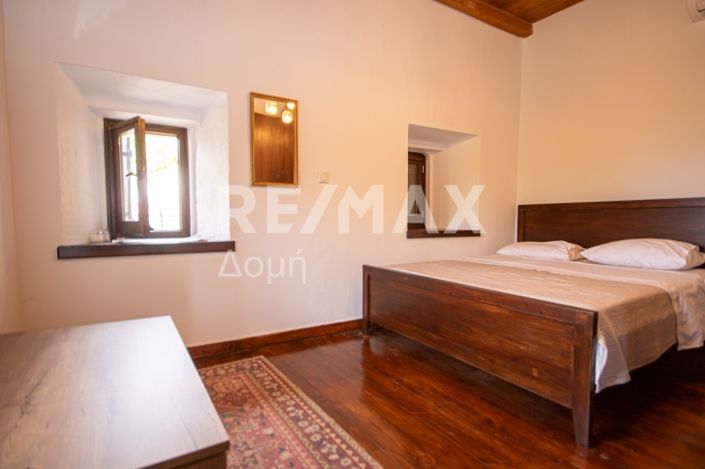 Image No.19-3 Bed House for sale