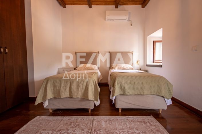 Image No.27-3 Bed House for sale