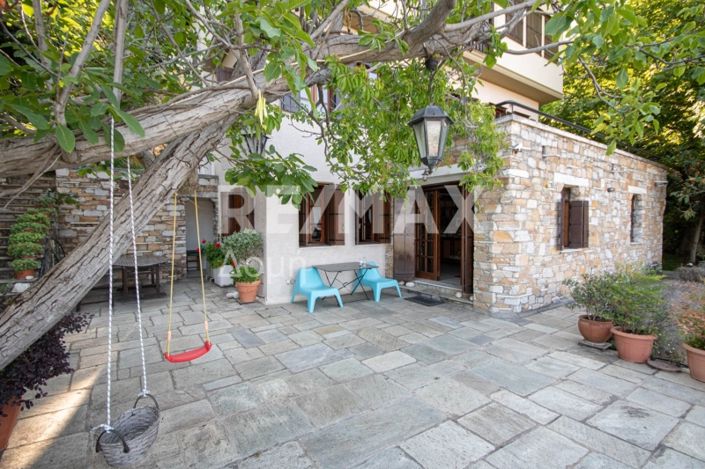 Image No.39-4 Bed Maisonette for sale