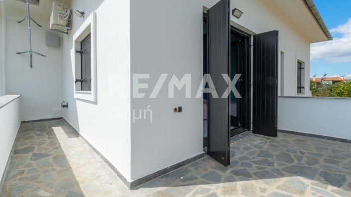 Image No.44-4 Bed Maisonette for sale