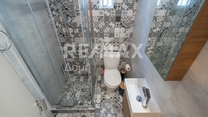 Image No.14-2 Bed Property for sale