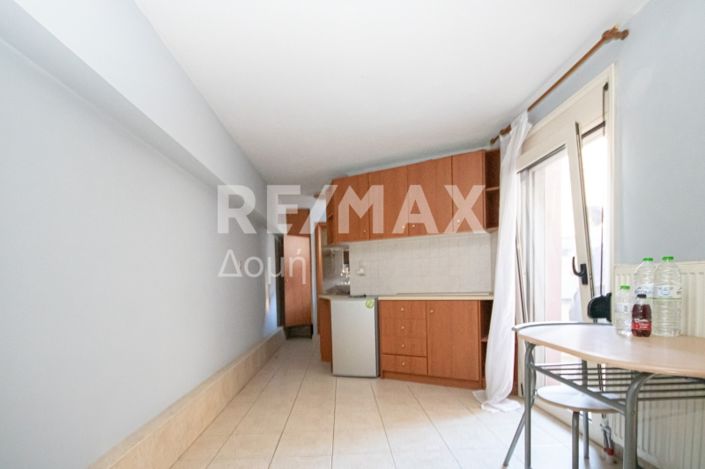 Image No.32-6 Bed Property for sale