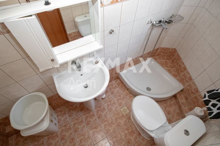 Image No.34-6 Bed Property for sale