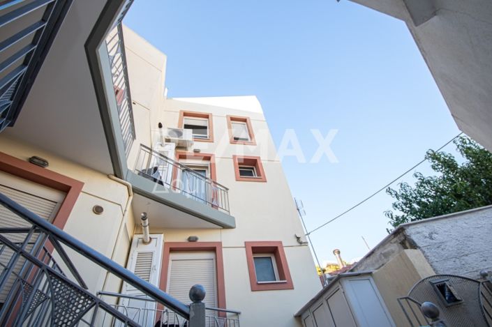 Image No.37-6 Bed Property for sale