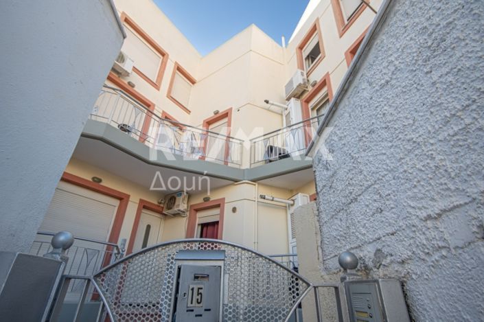 Image No.39-6 Bed Property for sale