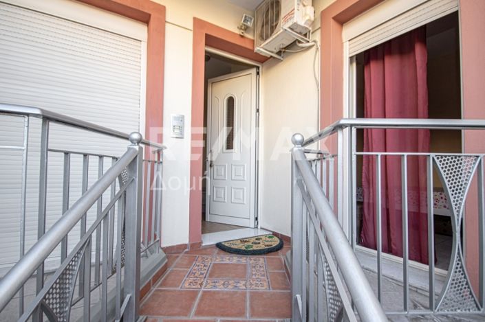 Image No.6-6 Bed Property for sale