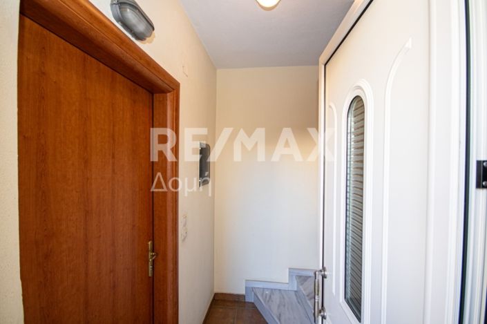 Image No.7-6 Bed Property for sale