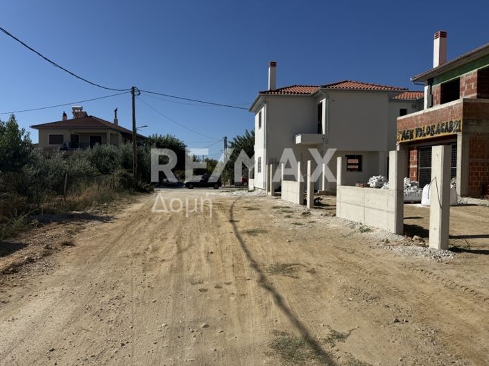 Image No.18-3 Bed Maisonette for sale