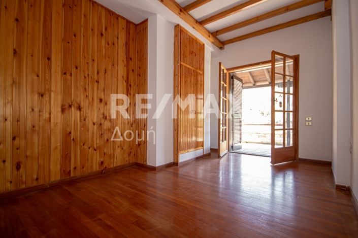 Image No.43-5 Bed Maisonette for sale