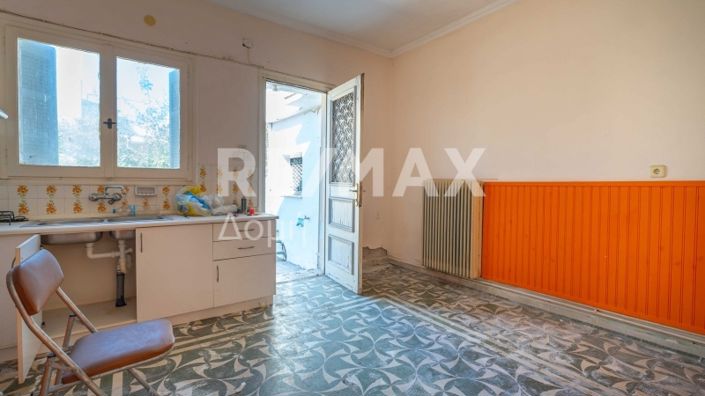 Image No.18-2 Bed Property for sale