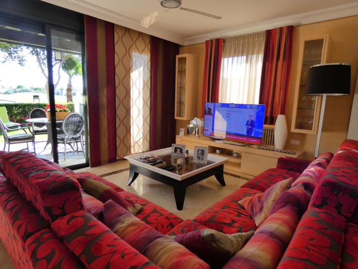 Image No.17-3 Bed Villa / Detached for sale