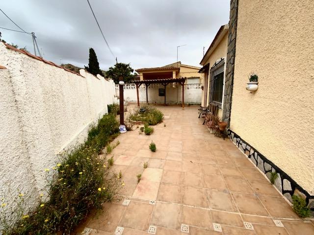 Image No.5-3 Bed Villa / Detached for sale