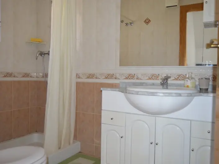 Image No.16-3 Bed Villa / Detached for sale