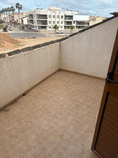 Image No.20-4 Bed Duplex for sale