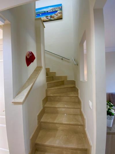 Image No.25-2 Bed Townhouse for sale