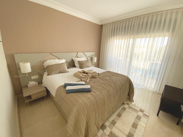 Image No.27-2 Bed Townhouse for sale