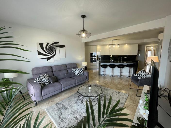 Image No.3-3 Bed Apartment for sale