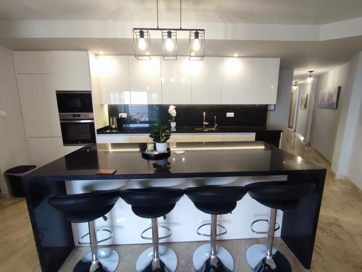 Image No.13-3 Bed Apartment for sale