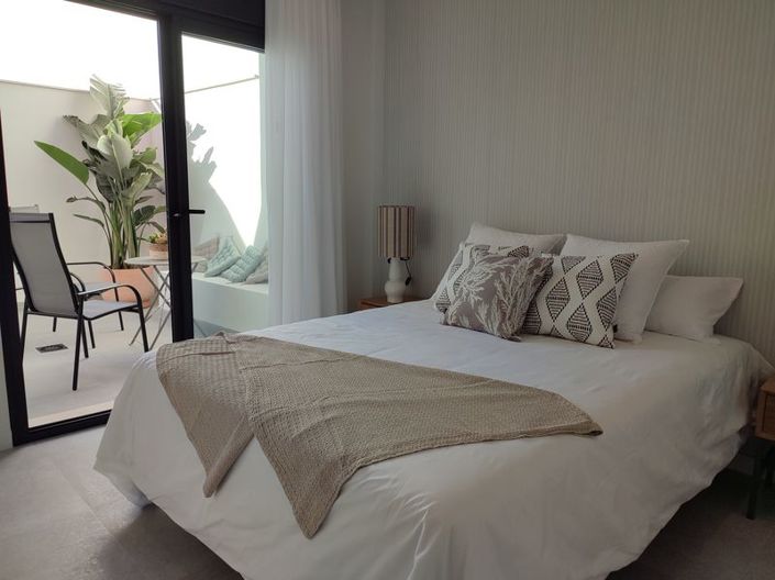 Image No.7-2 Bed Apartment for sale