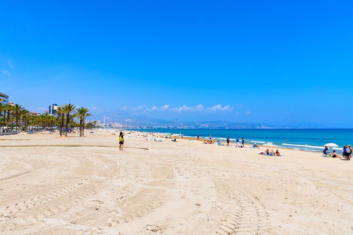 Image No.18-3 Bed Villa / Detached for sale